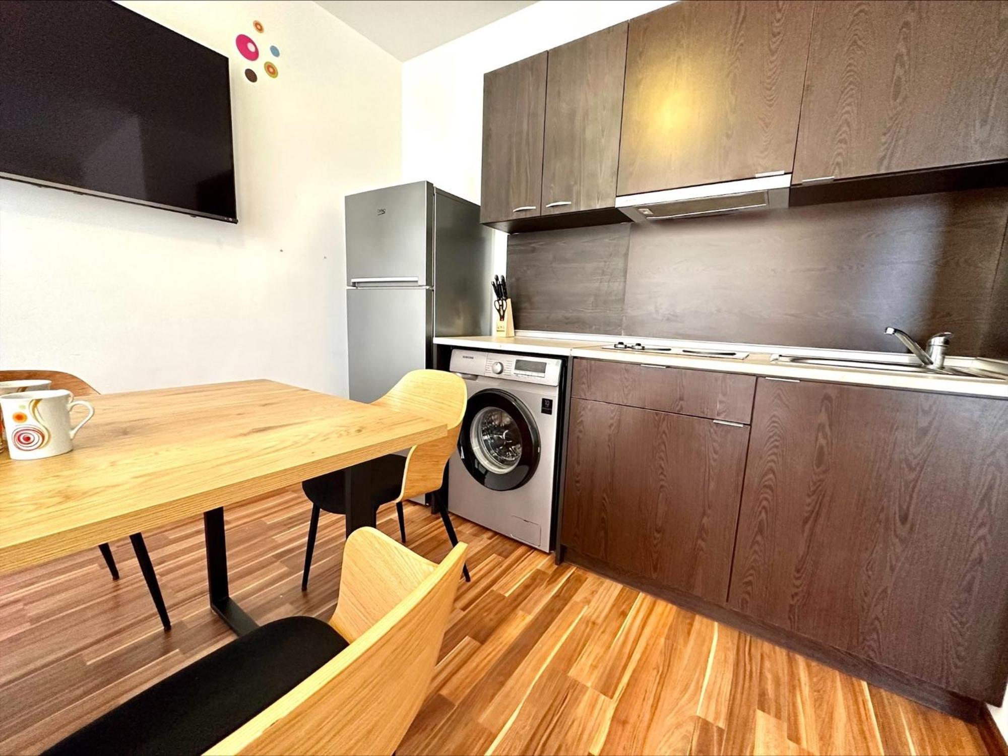 Sunny View Central - Menada Apartments Sunny Beach Room photo